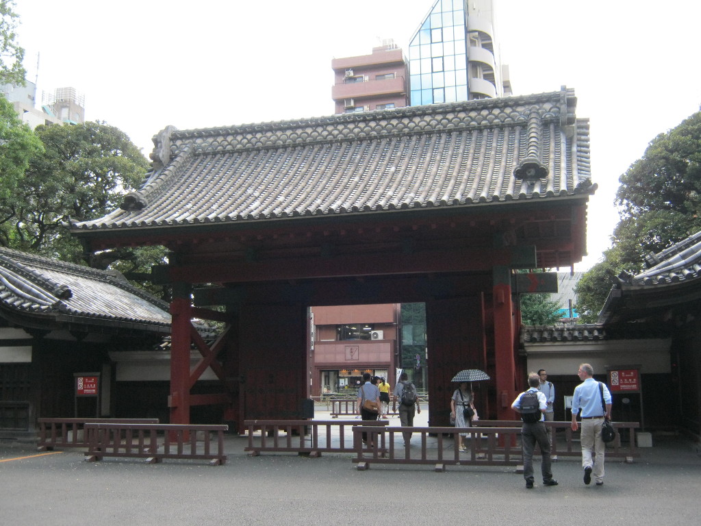 Akamon gate at Tokyo University.